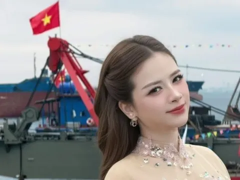 Sao Việt: Ca sĩ Dương Hoàng Yến đẹp dịu dàng, Midu đăng ảnh đời thường sành điệu