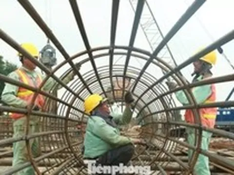 Thi công xuyên lễ tại 4 dự án cầu bắc qua Sông Hồng
