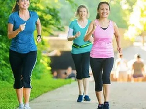 Làm 5 việc này để cơ thể phục hồi sau kỳ nghỉ lễ dài