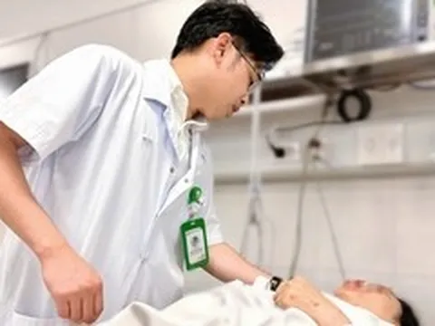 Tình trạng sức khoẻ của người phụ nữ mắc kẹt dưới gầm xe buýt ở Hà Nội