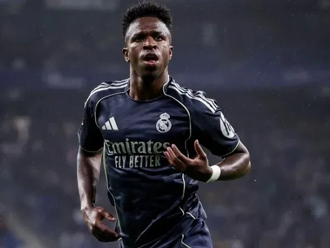 Real Madrid chưa cho Barcelona vô địch