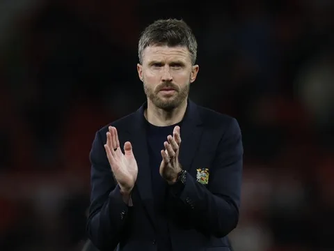MU ra quyết định với Carrick