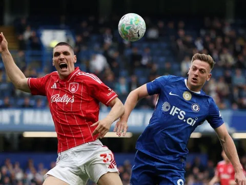 Fan Chelsea phẫn nộ tột độ