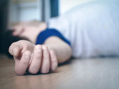 Người đàn ông 55 tuổi tử vong sau khi ăn món “khoái khẩu”, bác sĩ cảnh báo thói quen nguy hiểm