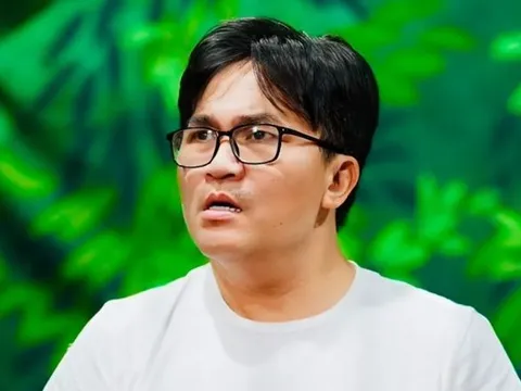 Nghệ sĩ Đại Nghĩa xúc động trong ngày giỗ đầu của mẹ