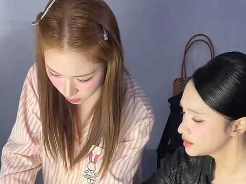 Hòa Minzy lo lắng, báo tin về Hương Giang