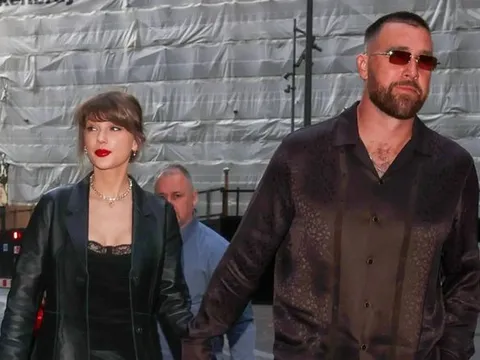 Taylor Swift diện áo ren quyến rũ trong buổi hẹn hò với bạn trai