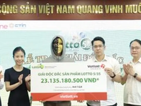 Một nhân viên ngân hàng mất ngủ khi nhận được tin trúng số Vietlott hơn 23 tỉ đồng