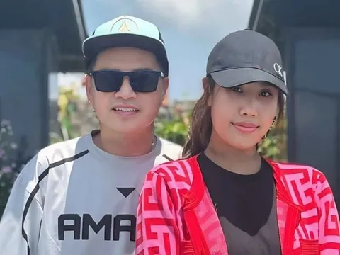 Nghệ sĩ Quang Minh đưa vợ kém 37 tuổi về quê làm điều ý nghĩa