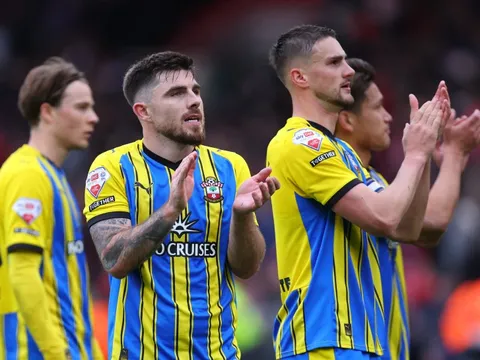 Southampton nguy cơ bị tước cơ hội thăng hạng Premier League