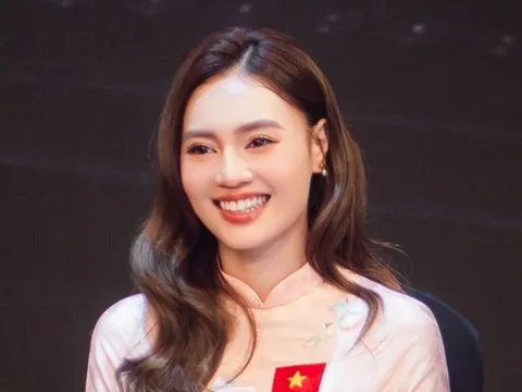 Ninh Dương Lan Ngọc gặp lại người đặc biệt, khán giả đoán có tin vui