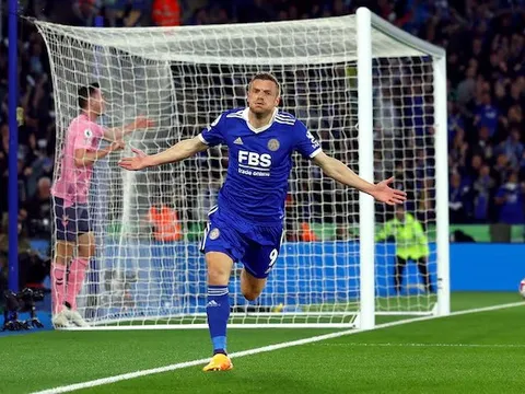 Góc khuất phía sau hành trình cổ tích của Vardy