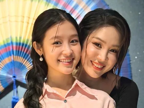 Lê Phương có thêm 'con gái' 18 tuổi, nhan sắc xinh đẹp ví như hoa hậu nhí