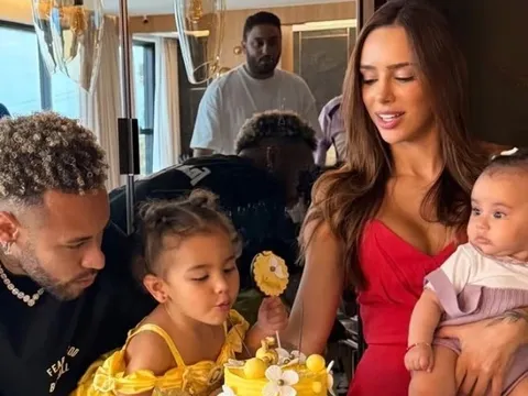Nghi vấn Neymar nhận quốc tịch Italy gây xôn xao