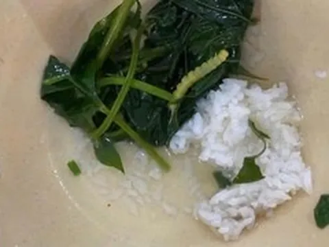 Xác minh thông tin 'vật thể lạ trong thức ăn' của sinh viên ở Huế