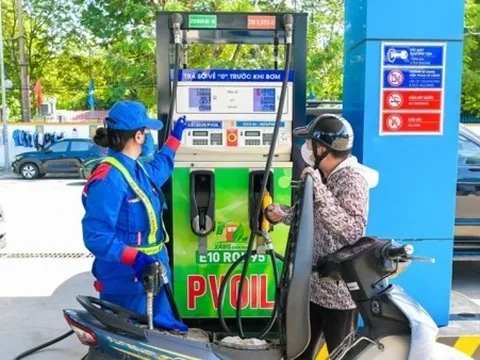 Chính thức triển khai xăng sinh học E10 tại gần 1.000 cửa hàng xăng dầu trên cả nước
