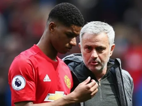 Mourinho tính gây sốc với Rashford