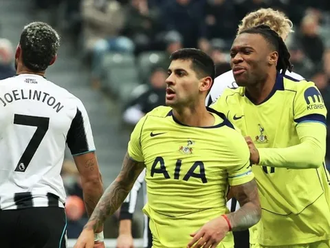 Newcastle được khuyên cố tình thua để Tottenham xuống hạng