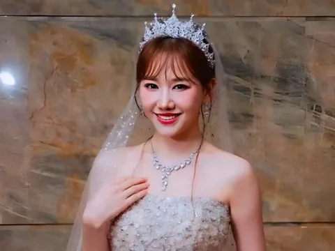 Hari Won mặc váy cưới, hé lộ ý định bất ngờ sau 10 năm cưới Trấn Thành