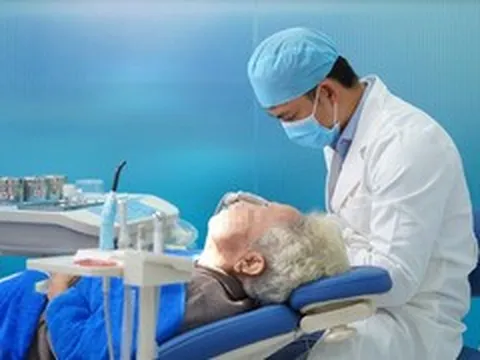 Khách quốc tế vượt vạn dặm đến Việt Nam làm răng: Chi phí bằng 1/3, chất lượng 11/10