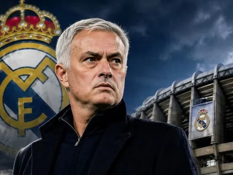 Mourinho trở thành HLV Real Madrid