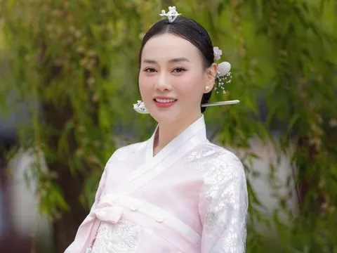Phương Oanh đã cởi mở hơn sau khi công khai hạnh phúc mới