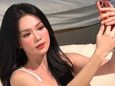 Ngọc Trinh khoe trọn body 'bỏng mắt' với áo dây, quần ngắn