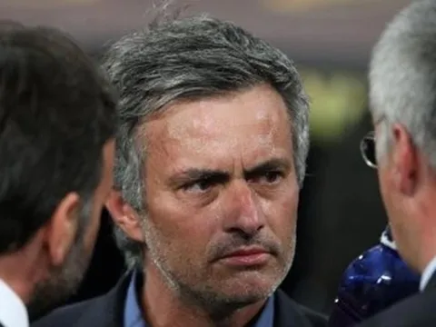 Real Madrid mất bao nhiêu tiền cho Mourinho?