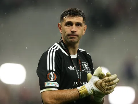 Tỷ lệ vô địch gây kinh ngạc của Emiliano Martinez
