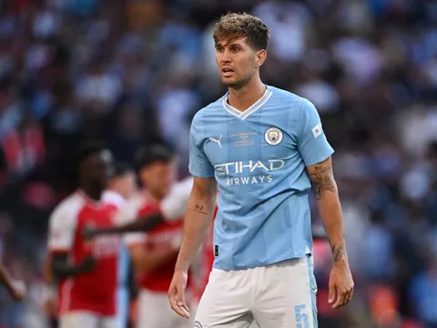 Bayern Munich muốn có John Stones