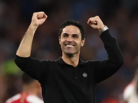 Arteta vô địch nhờ 'trở thành Mourinho'