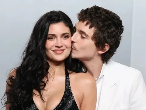 Timothée Chalamet thể hiện tình yêu dành cho người mẫu Kylie Jenner bằng một chi tiết