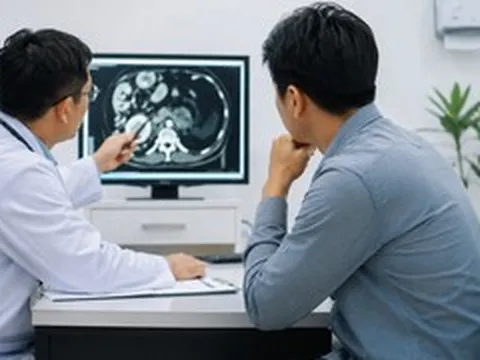 Sợ đi khám bệnh, nam công nhân bàng hoàn nhận tin mắc ung thư