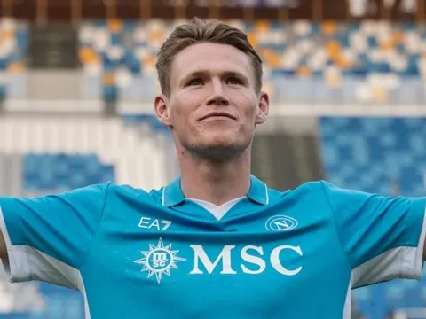 Napoli từ chối bán McTominay