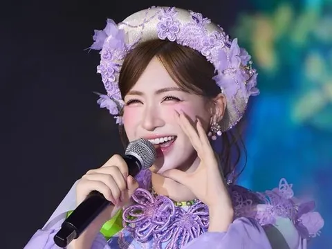 Hòa Minzy phản ứng khi khán giả lớn tuổi không biết cô là ai