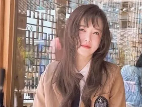 Nữ diễn viên Goo Hye Sun khoe vẻ ngoài như 'hack tuổi' khiến dân tình trầm trồ