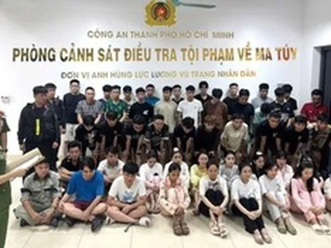 Triệt phá tụ điểm ma túy trong quán bar Revo, khởi tố 50 đối tượng