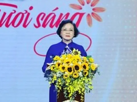 Không để bệnh nhân ung thư nghèo đơn độc trong cuộc chiến giành giật sự sống