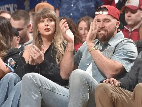 Taylor Swift và Travis Kelce tiếp tục được bắt gặp hẹn hò ở sân bóng