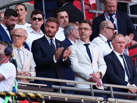 Beckham bất lực nhìn Salford tan mộng thăng hạng