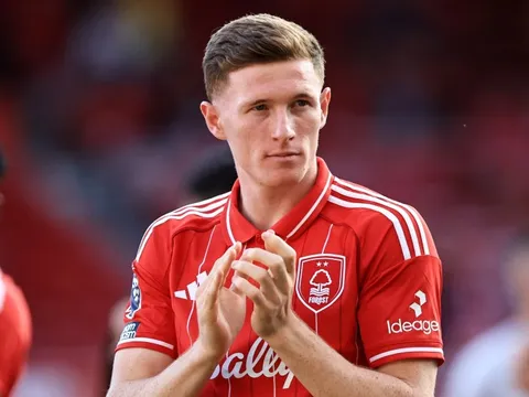 Man City phá kỷ lục chuyển nhượng với Anderson