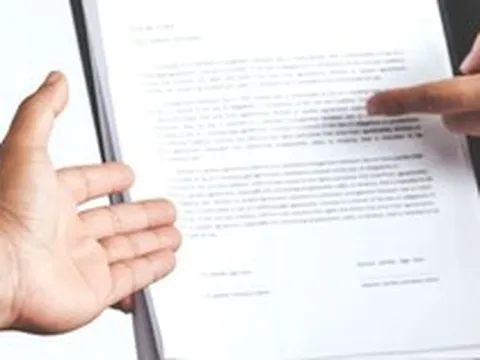 Công ty bảo hiểm nhân thọ phát hiện 5 khách hàng đã đóng phí đầy đủ nhưng hệ thống không hề nhận được tiền: Chuyện gì đã xảy ra?