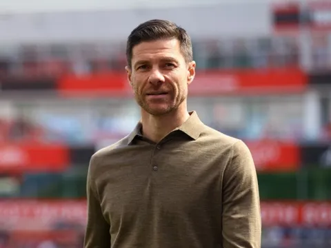 Chelsea trao đổi 5 cầu thủ với Newcastle