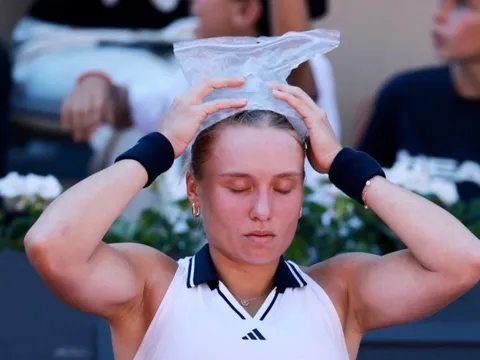 Nắng nóng trở thành nỗi ác mộng của Roland Garros