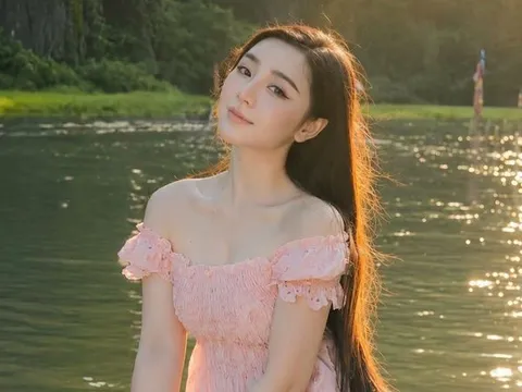 Quỳnh Kool khoe visual đẹp mướt mắt tại Tràng An