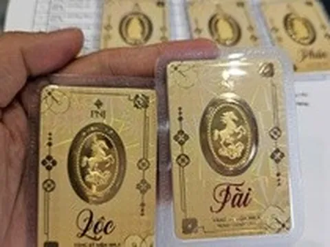 Giá vàng và bạc đang giảm rất nhanh