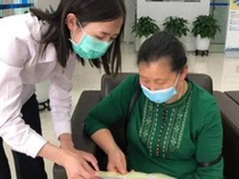 Đóng gần 1 tỷ tiền bảo hiểm suốt 6 năm, đến khi hủy hợp đồng chỉ nhận về 277 triệu: Tòa phán quyết thế nào?