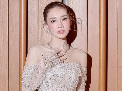 Nhã Phương đưa ra thông báo khẩn