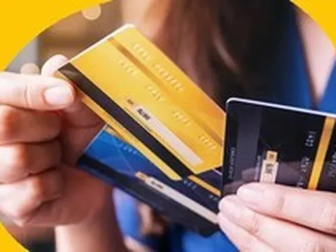 Nợ thẻ tín dụng tại Mỹ chạm mốc kỷ lục