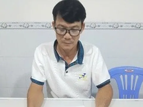 Cà Mau: Đình chỉ điều tra vụ án Hiệu trưởng làm thiết bị dạy học bị phạt tù
